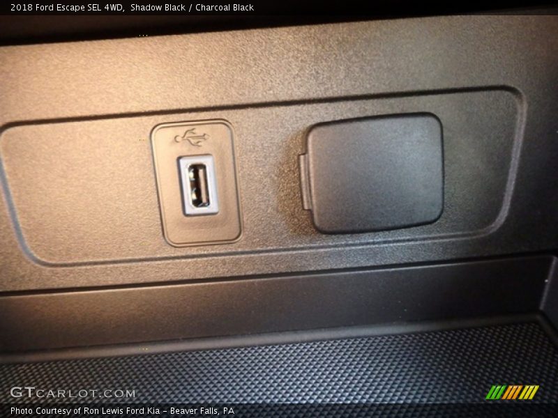 Shadow Black / Charcoal Black 2018 Ford Escape SEL 4WD