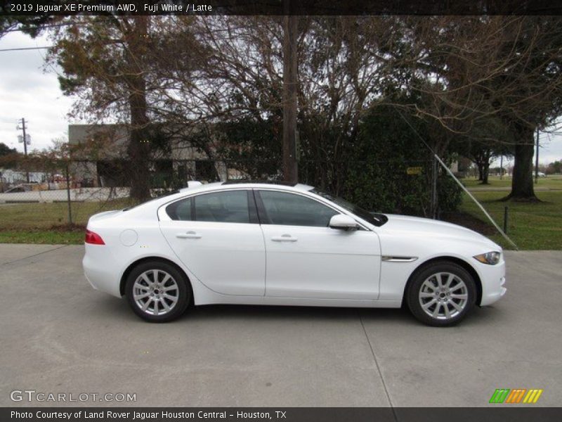  2019 XE Premium AWD Fuji White