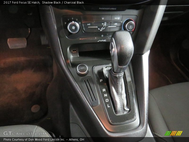 Shadow Black / Charcoal Black 2017 Ford Focus SE Hatch