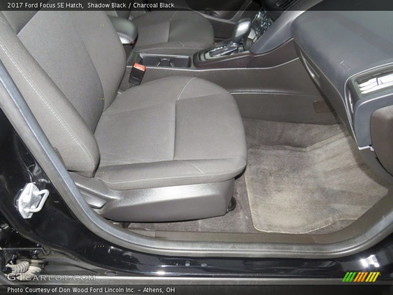 Shadow Black / Charcoal Black 2017 Ford Focus SE Hatch