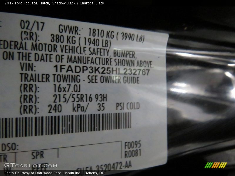 Shadow Black / Charcoal Black 2017 Ford Focus SE Hatch