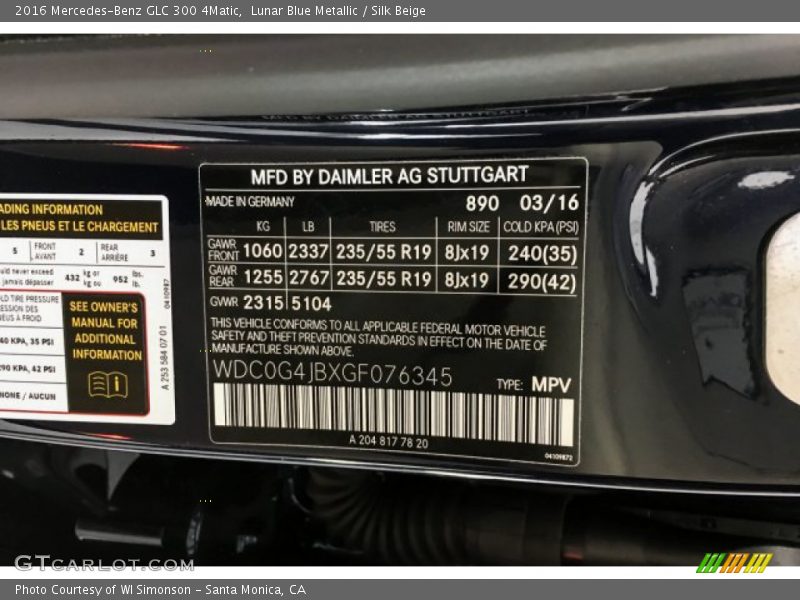 Lunar Blue Metallic / Silk Beige 2016 Mercedes-Benz GLC 300 4Matic