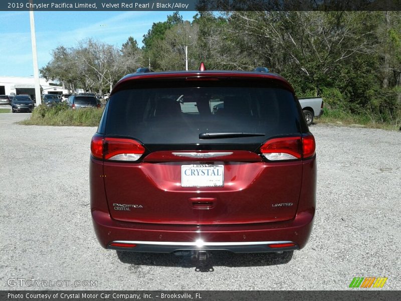 Velvet Red Pearl / Black/Alloy 2019 Chrysler Pacifica Limited