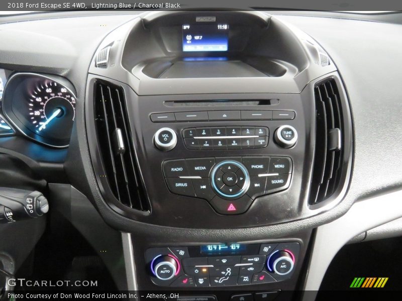 Lightning Blue / Charcoal Black 2018 Ford Escape SE 4WD