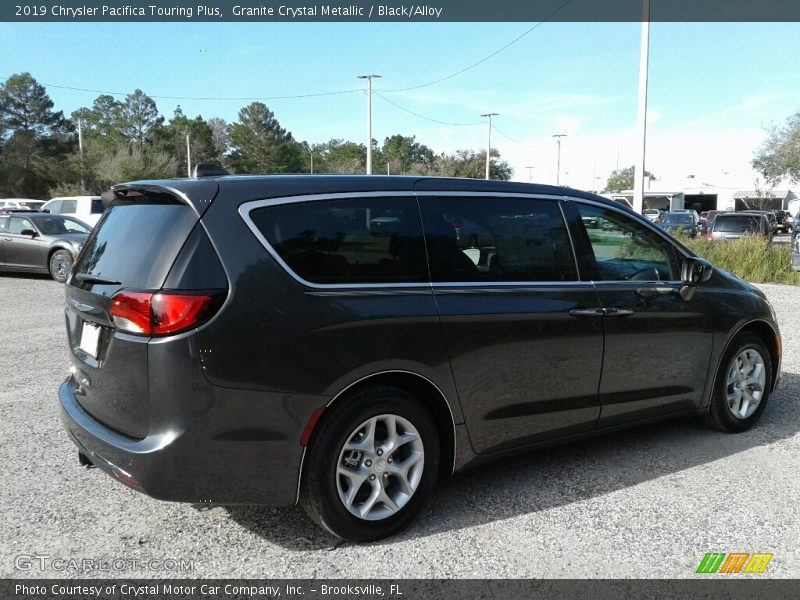 Granite Crystal Metallic / Black/Alloy 2019 Chrysler Pacifica Touring Plus
