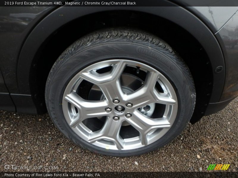 Magnetic / Chromite Gray/Charcoal Black 2019 Ford Escape Titanium 4WD