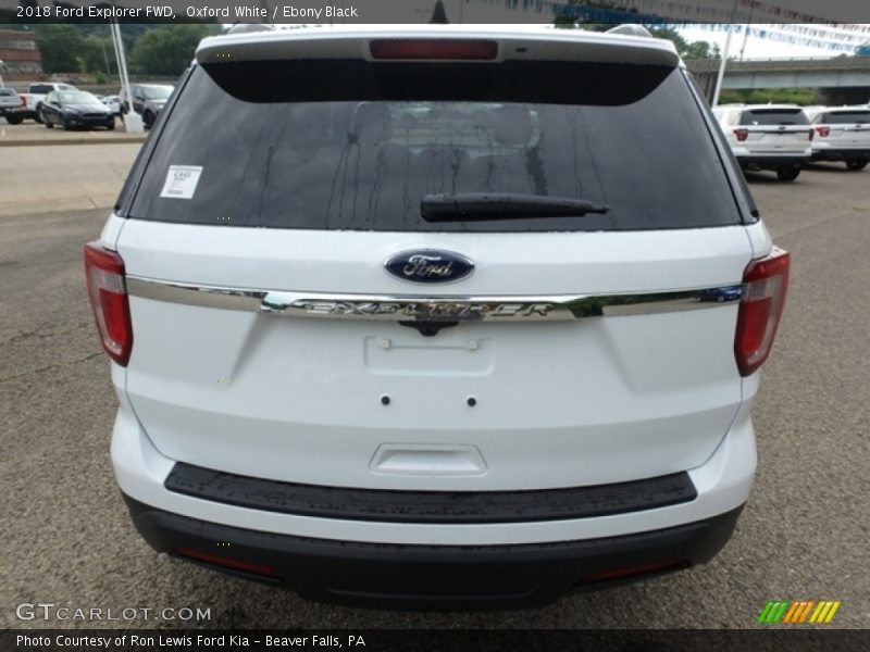 Oxford White / Ebony Black 2018 Ford Explorer FWD