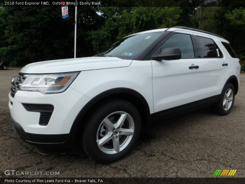 Oxford White / Ebony Black 2018 Ford Explorer FWD