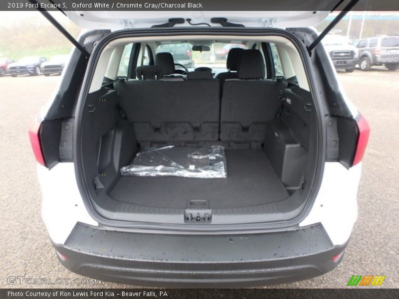 Oxford White / Chromite Gray/Charcoal Black 2019 Ford Escape S