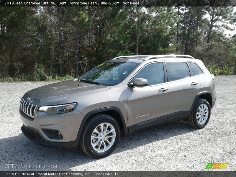 Light Brownstone Pearl / Black/Light Frost Beige 2019 Jeep Cherokee Latitude