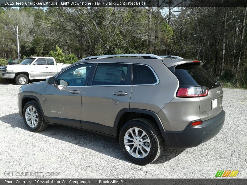 Light Brownstone Pearl / Black/Light Frost Beige 2019 Jeep Cherokee Latitude
