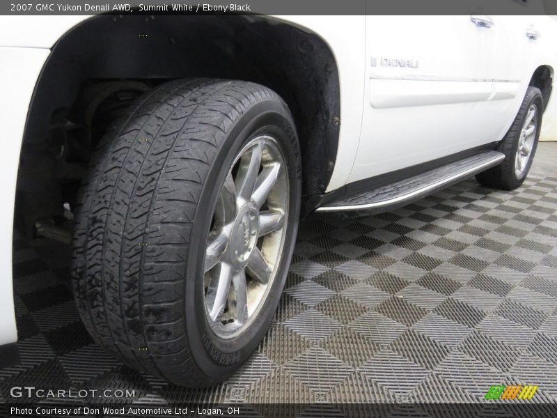 Summit White / Ebony Black 2007 GMC Yukon Denali AWD