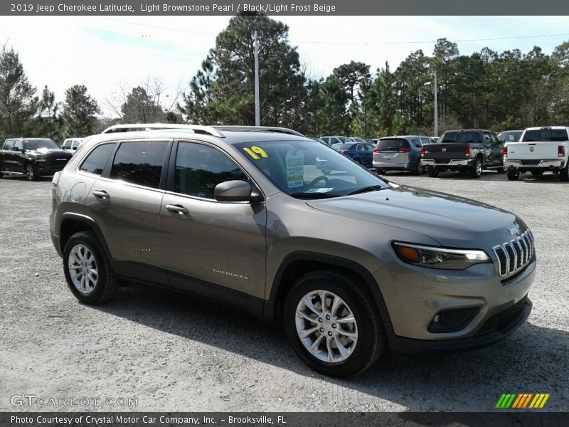 Light Brownstone Pearl / Black/Light Frost Beige 2019 Jeep Cherokee Latitude