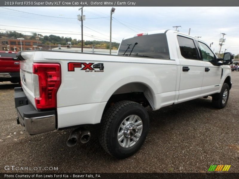 Oxford White / Earth Gray 2019 Ford F350 Super Duty XLT Crew Cab 4x4