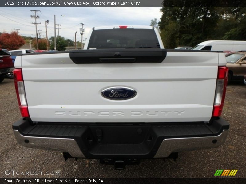 Oxford White / Earth Gray 2019 Ford F350 Super Duty XLT Crew Cab 4x4