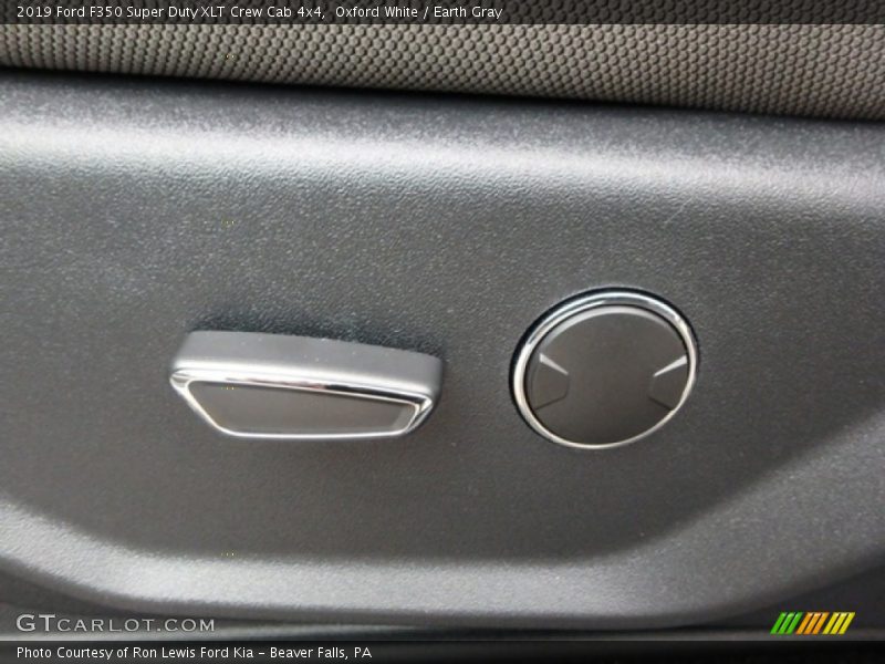 Oxford White / Earth Gray 2019 Ford F350 Super Duty XLT Crew Cab 4x4