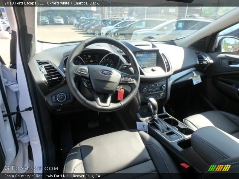 Oxford White / Charcoal Black 2018 Ford Escape SEL