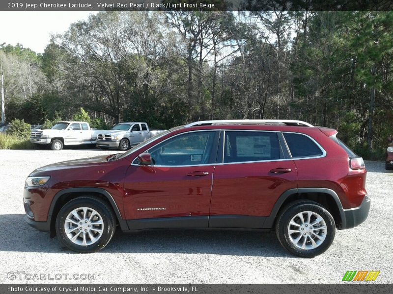 Velvet Red Pearl / Black/Light Frost Beige 2019 Jeep Cherokee Latitude
