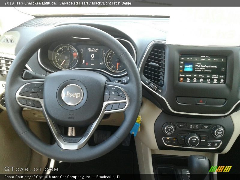 Velvet Red Pearl / Black/Light Frost Beige 2019 Jeep Cherokee Latitude