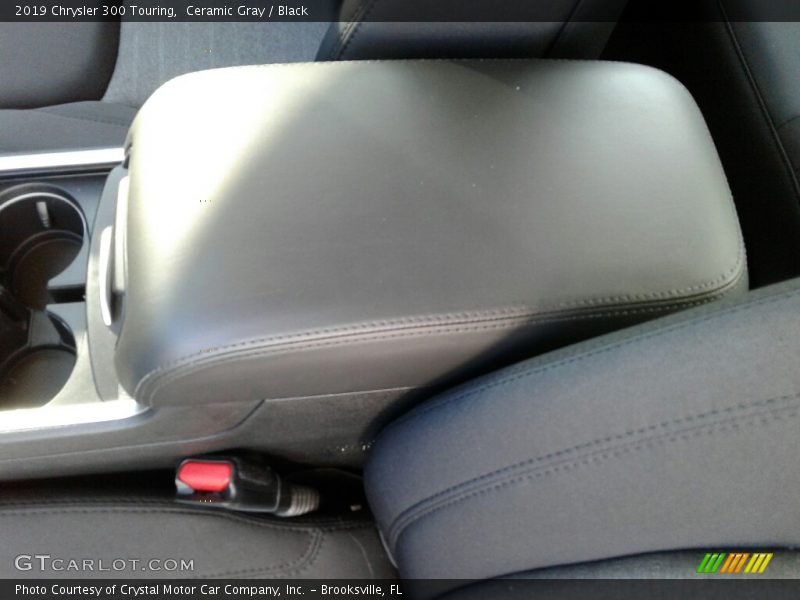 Ceramic Gray / Black 2019 Chrysler 300 Touring