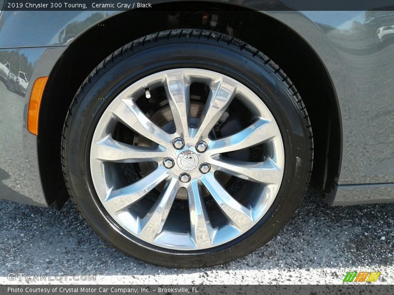 Ceramic Gray / Black 2019 Chrysler 300 Touring