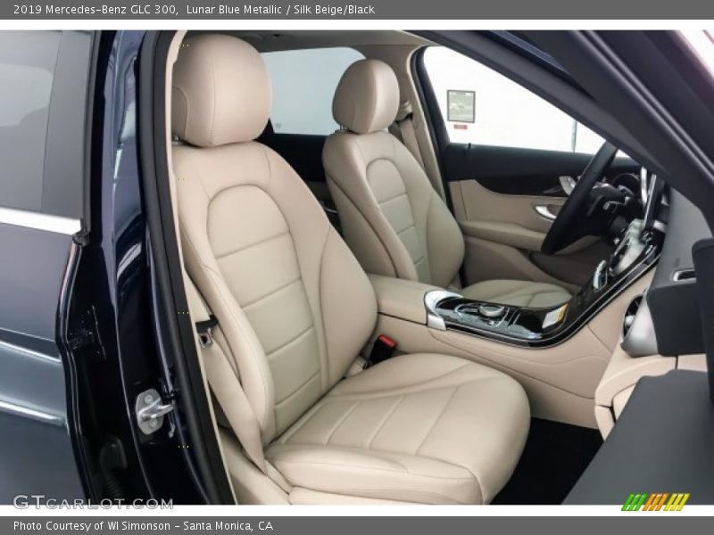 Lunar Blue Metallic / Silk Beige/Black 2019 Mercedes-Benz GLC 300
