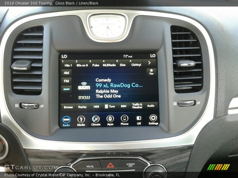 Gloss Black / Linen/Black 2019 Chrysler 300 Touring