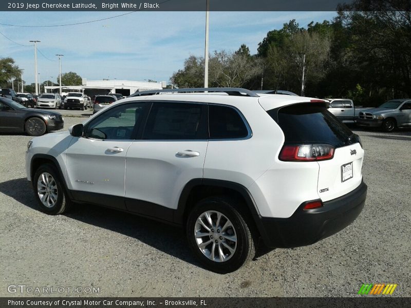 Bright White / Black 2019 Jeep Cherokee Latitude