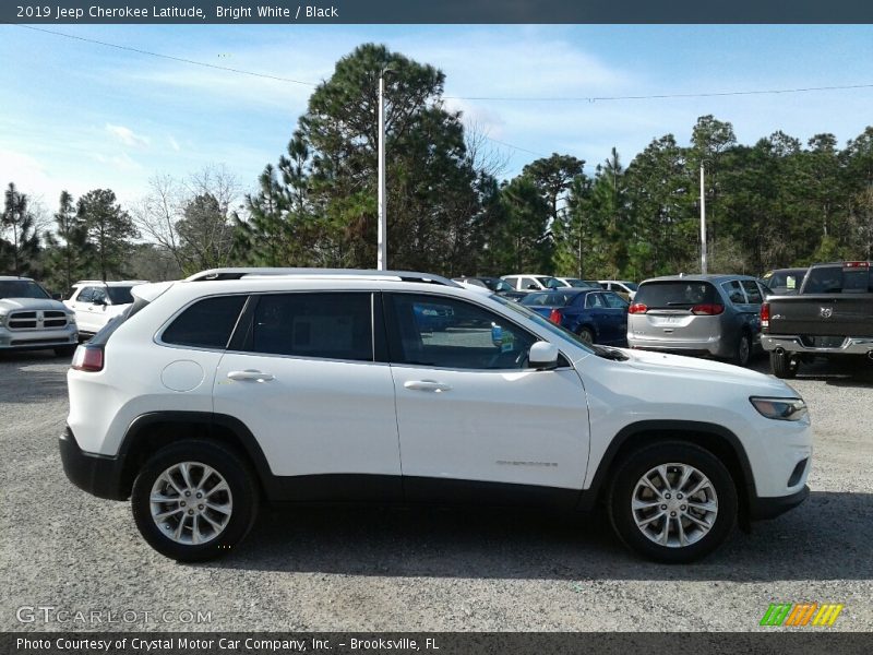 Bright White / Black 2019 Jeep Cherokee Latitude