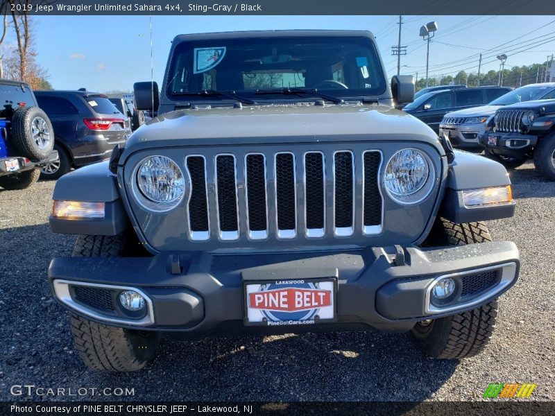 Sting-Gray / Black 2019 Jeep Wrangler Unlimited Sahara 4x4