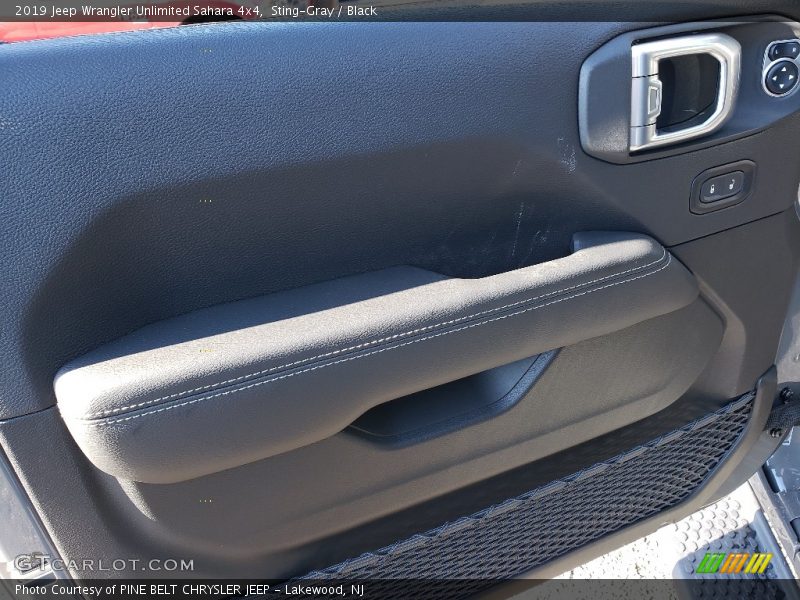 Sting-Gray / Black 2019 Jeep Wrangler Unlimited Sahara 4x4