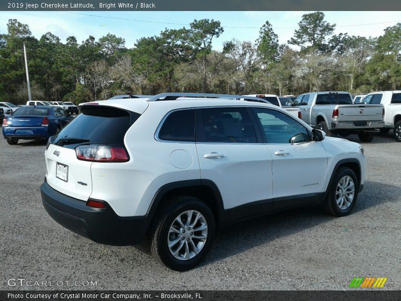 Bright White / Black 2019 Jeep Cherokee Latitude