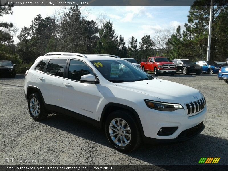 Bright White / Black 2019 Jeep Cherokee Latitude