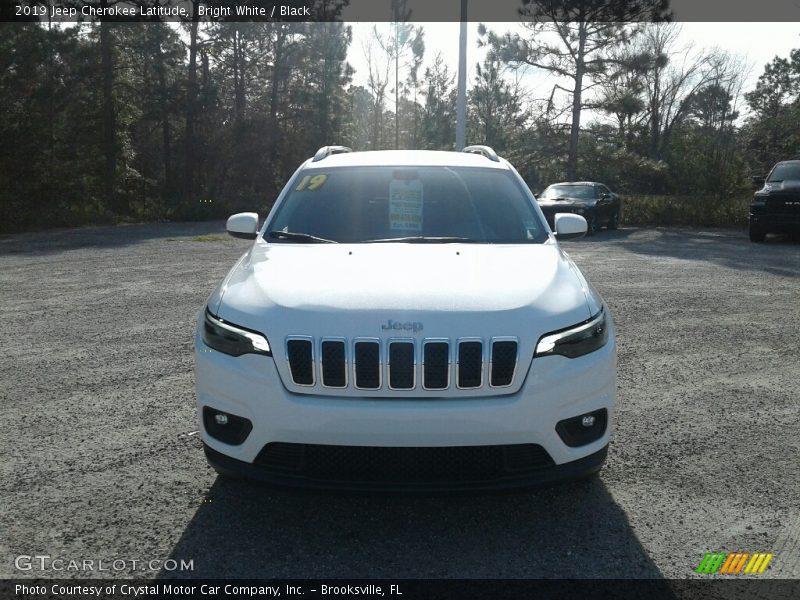 Bright White / Black 2019 Jeep Cherokee Latitude