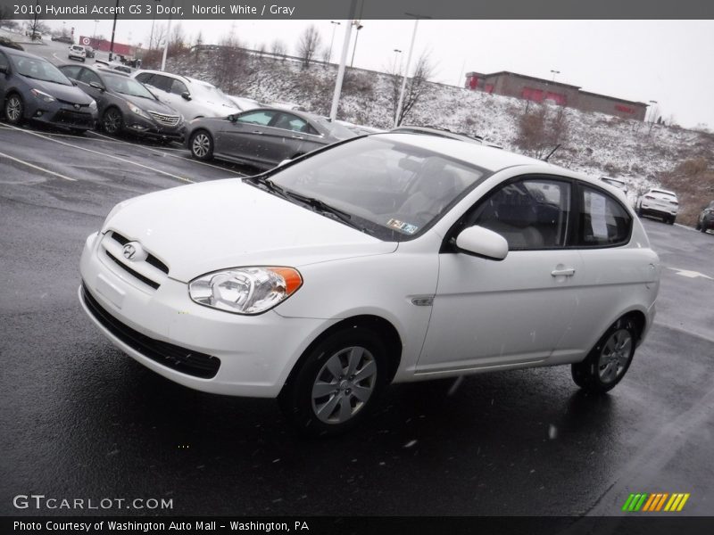 Nordic White / Gray 2010 Hyundai Accent GS 3 Door