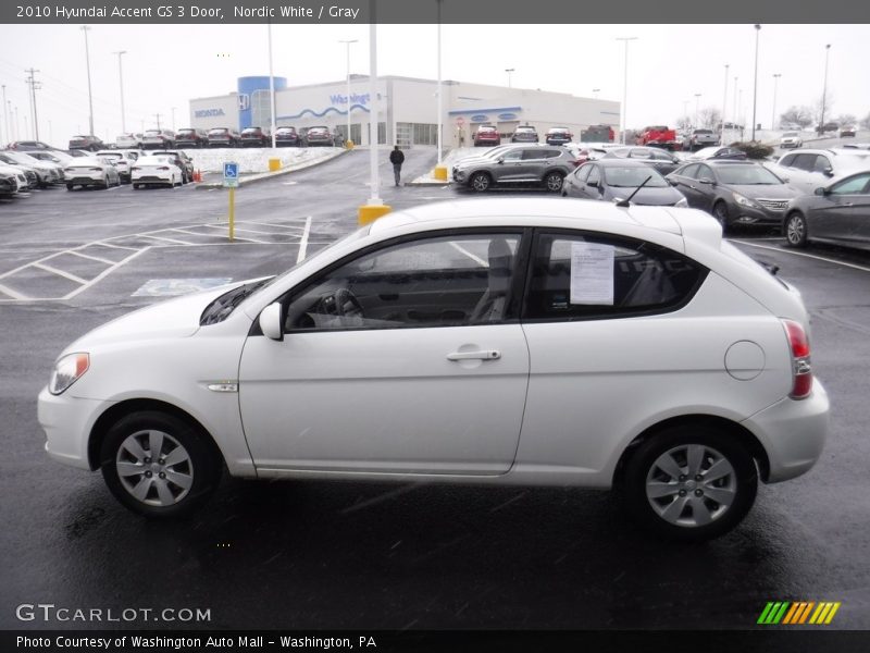 Nordic White / Gray 2010 Hyundai Accent GS 3 Door