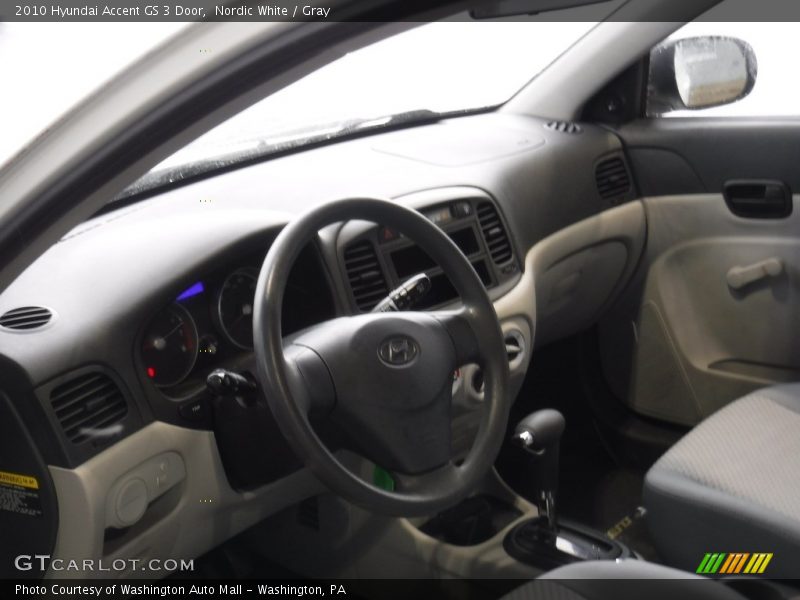 Nordic White / Gray 2010 Hyundai Accent GS 3 Door