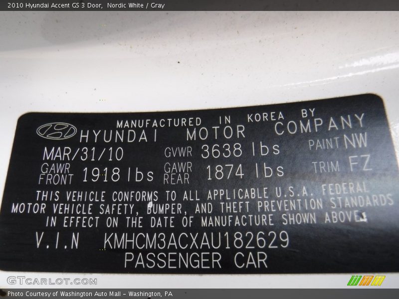 Nordic White / Gray 2010 Hyundai Accent GS 3 Door