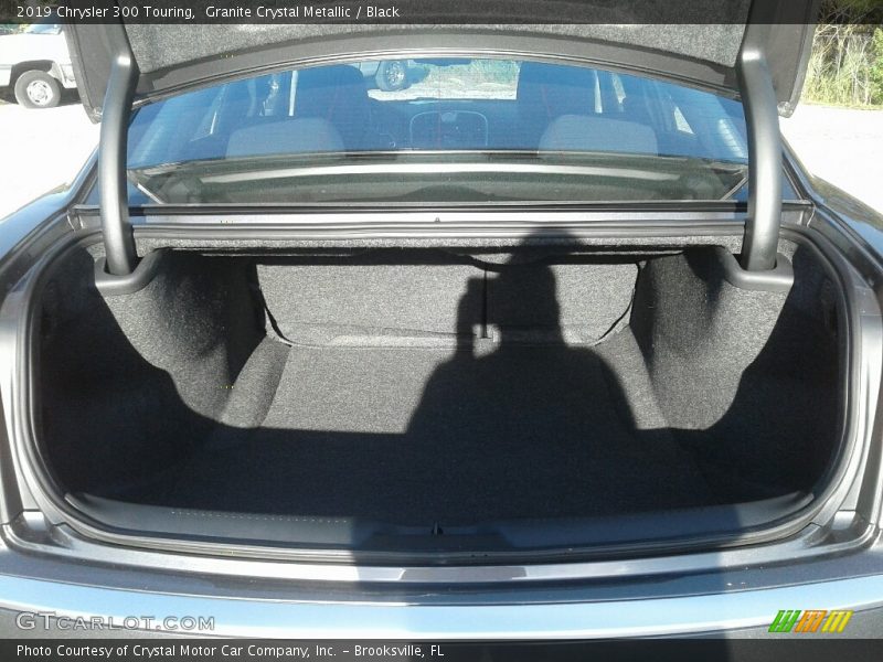 Granite Crystal Metallic / Black 2019 Chrysler 300 Touring