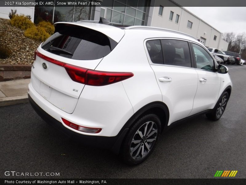 Snow White Pearl / Black 2017 Kia Sportage EX AWD