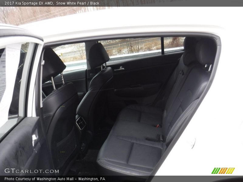 Snow White Pearl / Black 2017 Kia Sportage EX AWD