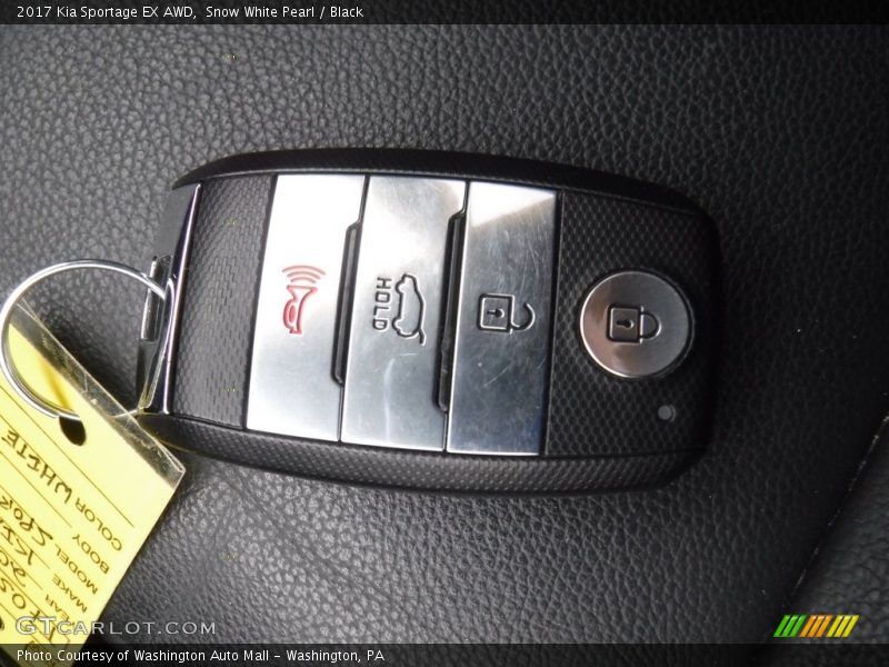 Snow White Pearl / Black 2017 Kia Sportage EX AWD