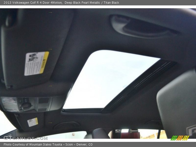Deep Black Pearl Metallic / Titan Black 2013 Volkswagen Golf R 4 Door 4Motion