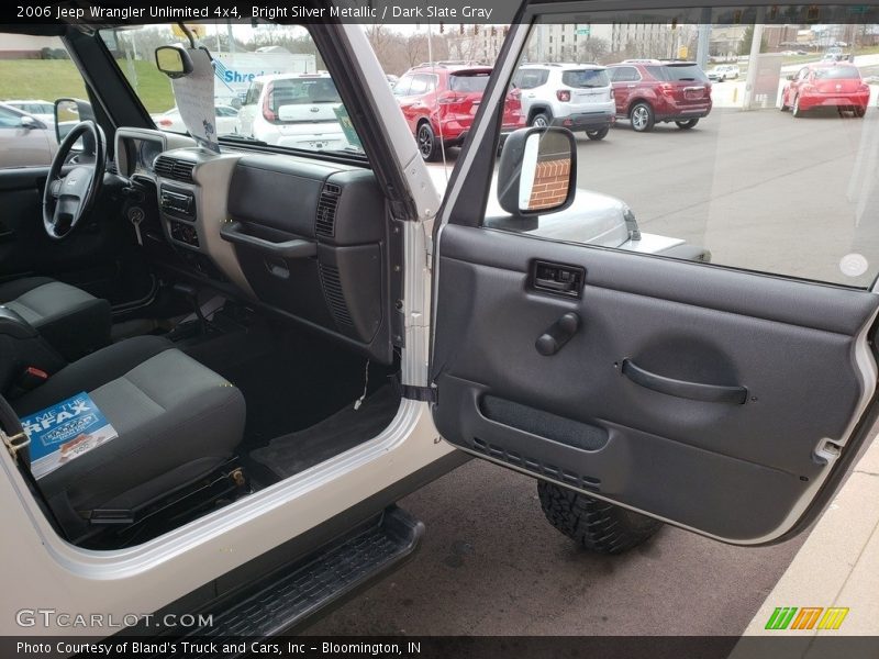 Bright Silver Metallic / Dark Slate Gray 2006 Jeep Wrangler Unlimited 4x4