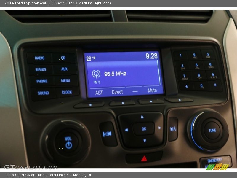 Tuxedo Black / Medium Light Stone 2014 Ford Explorer 4WD