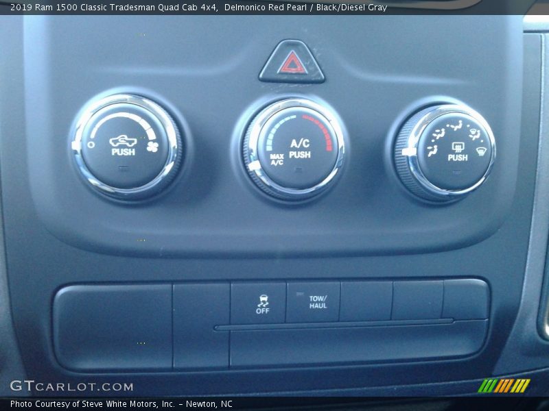 Delmonico Red Pearl / Black/Diesel Gray 2019 Ram 1500 Classic Tradesman Quad Cab 4x4