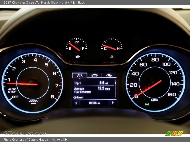 Mosaic Black Metallic / Jet Black 2017 Chevrolet Cruze LT