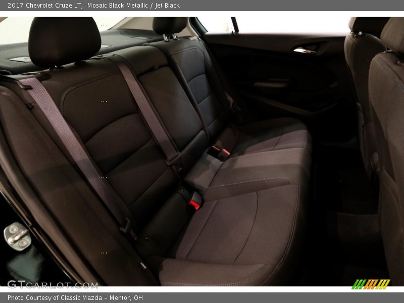 Mosaic Black Metallic / Jet Black 2017 Chevrolet Cruze LT