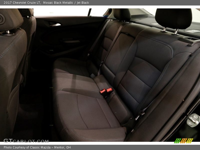 Mosaic Black Metallic / Jet Black 2017 Chevrolet Cruze LT