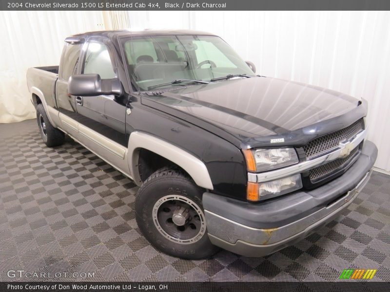 Black / Dark Charcoal 2004 Chevrolet Silverado 1500 LS Extended Cab 4x4